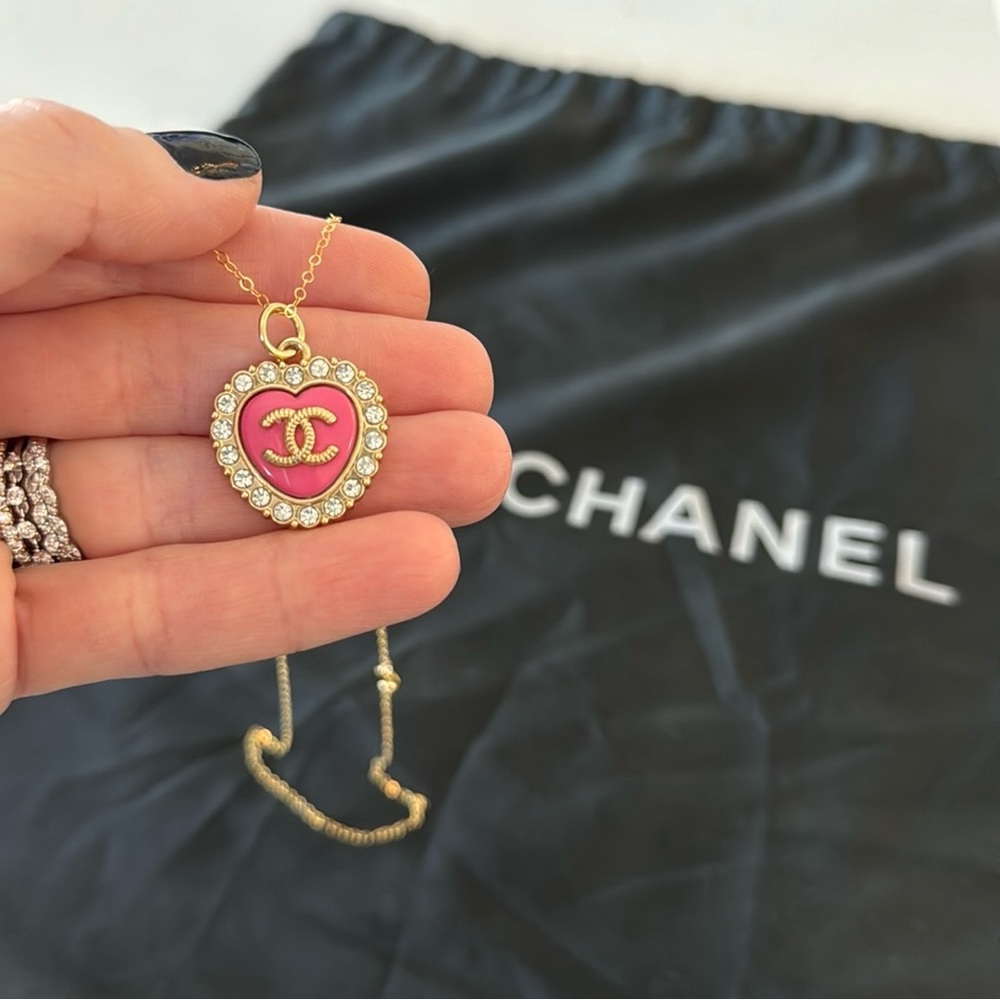 🩷Authentic Designer Zipper Pull🩷